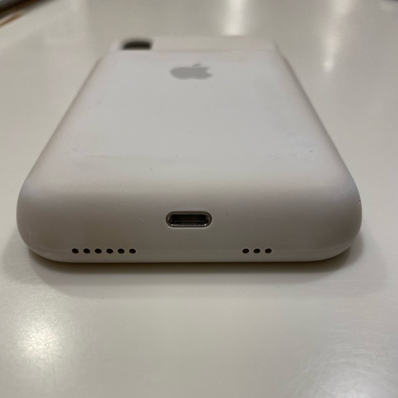 iPhone X/XS Smart Battery Charging Case - Picture 4 of 4
